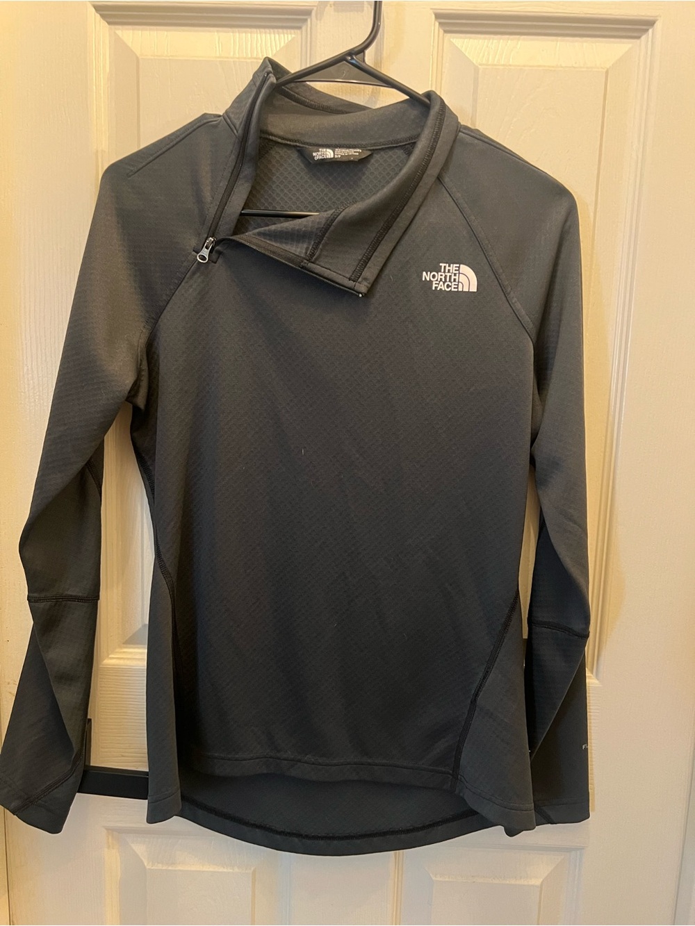 The North Face Men’s Charcoal Zip-Neck Performance Pullover